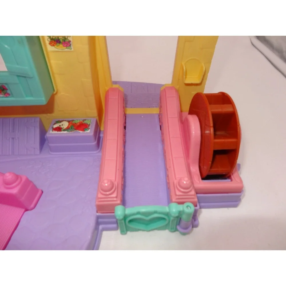 Fisher Price Little People Belle's Klip Klop Cottage Disney‎ Princess Belle